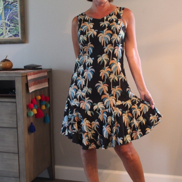 Authentic Hawaiian Dress, NWOT - Picture 11 of 11